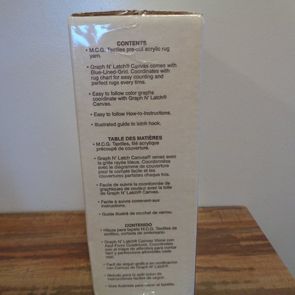 Graph N' Latch Red Floral Geometric Rug Kit NIB - Picture 6 of 9